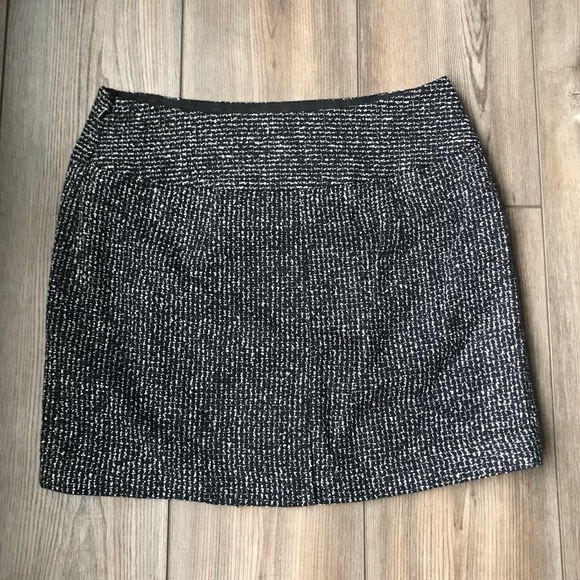 Black & White Tweed Skirt Size 0 - Picture 7 of 8
